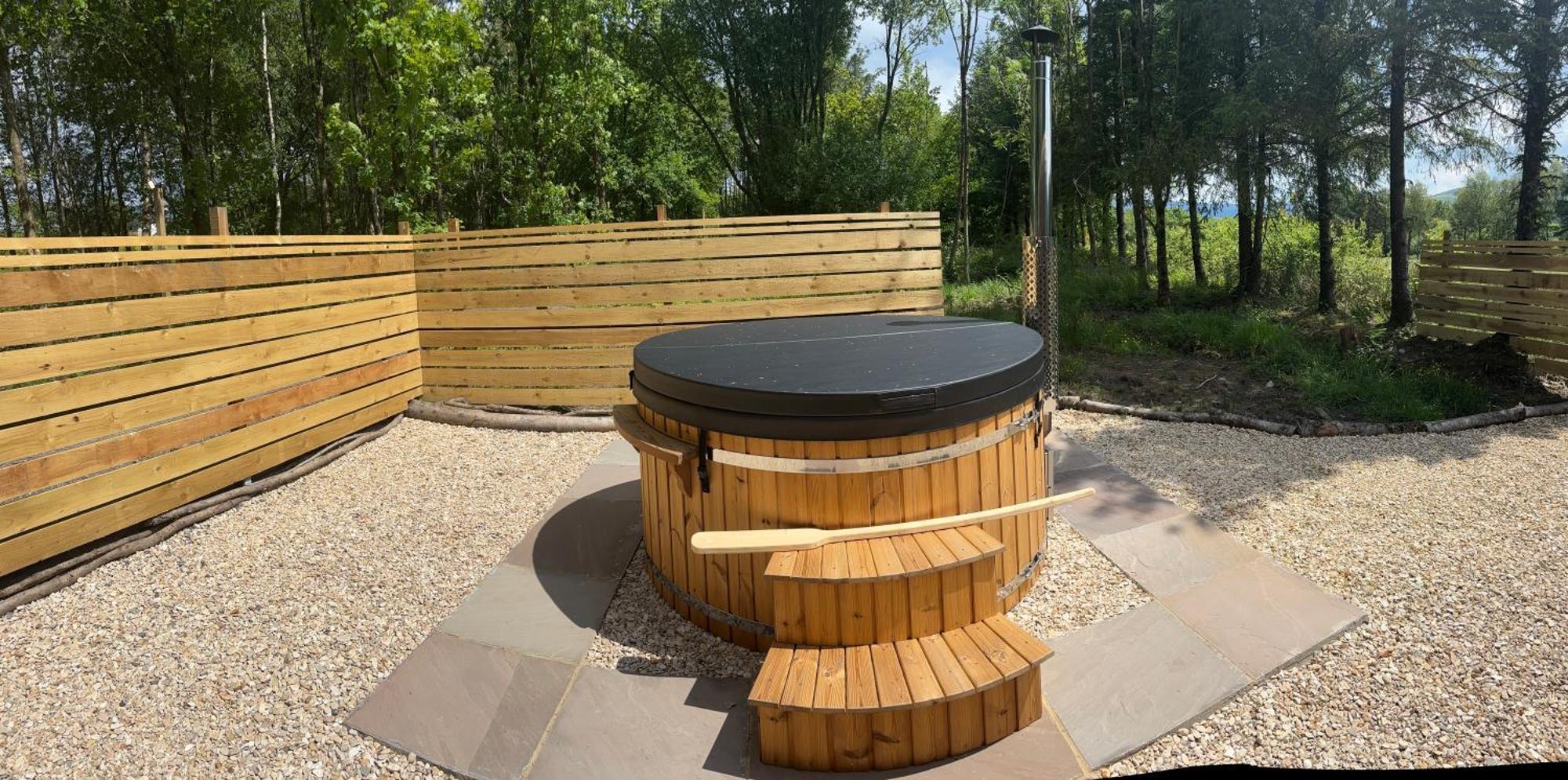 Celtic Minor Pods Villa Ystalyfera Bagian luar foto